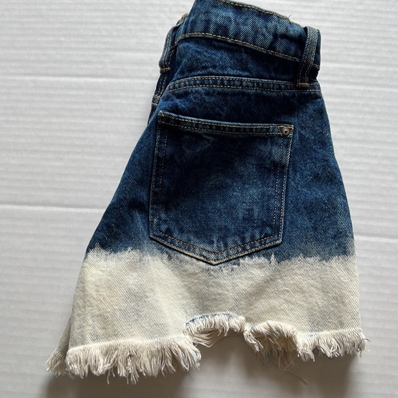 NWT NOBO bleached distressed high-rise mom fit denim  summer shorts size 5 - Picture 2 of 7